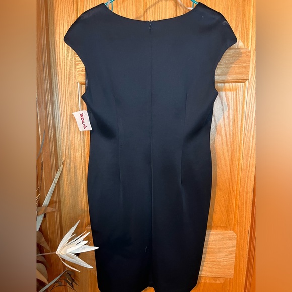 NWT Dress - Picture 4 of 5